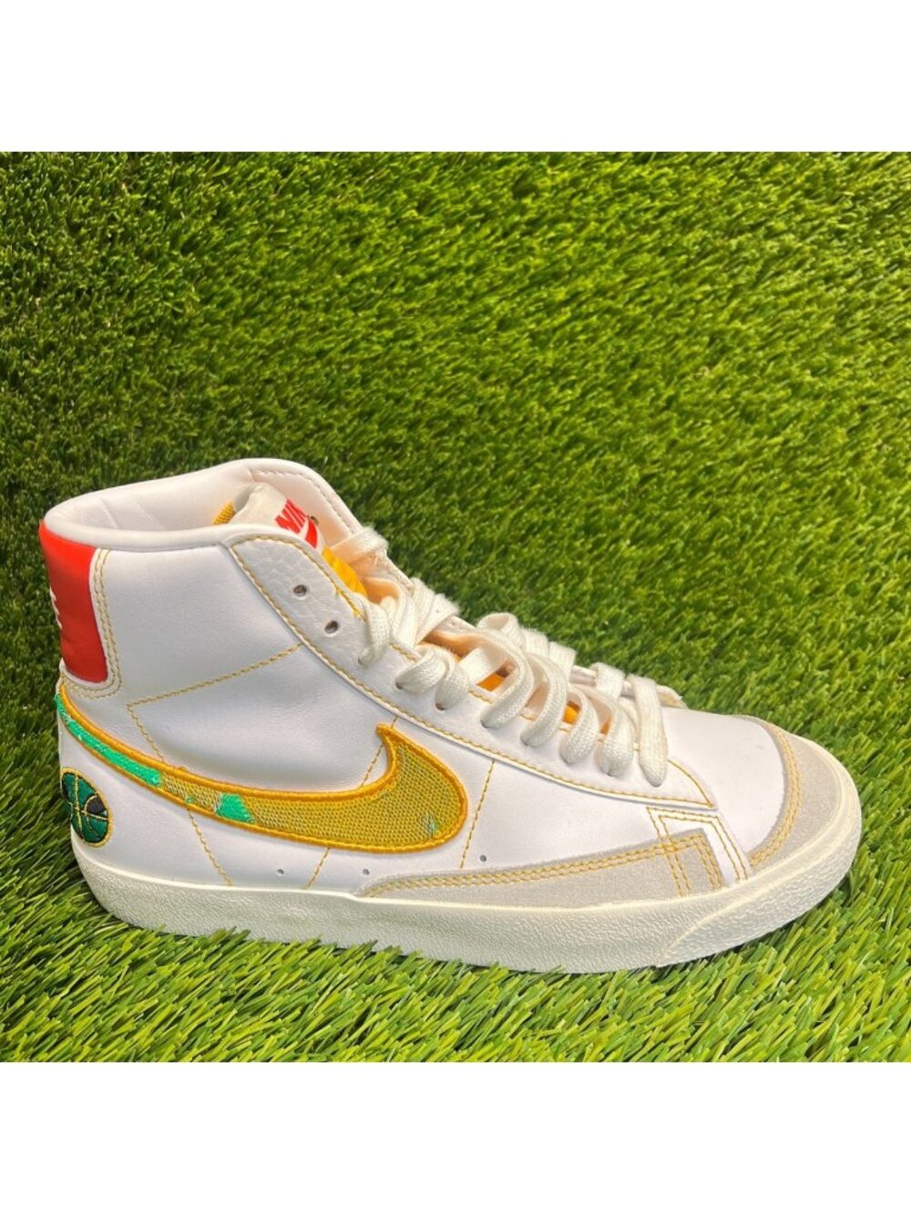 Nike Blazer Mid 77 Boys Size 5Y White Yellow Red Athletic Leather Shoes Sneakers